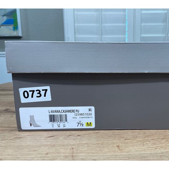 Franco Sarto Avana Mid-Calf Boots Cashmere Faux Leather Size 7.5 NIB Pointed Toe - Picture 11 of 13